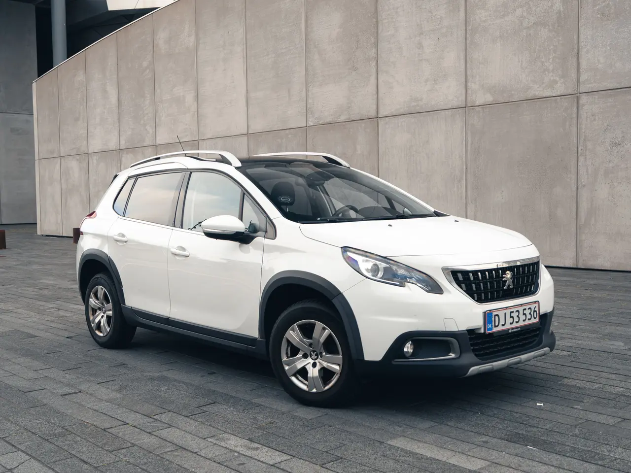 Billede 1 - Peugeot 2008 BlueHDi 100 Selection Sky