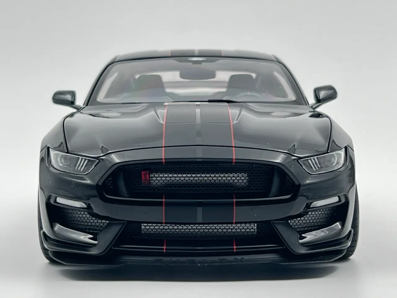 Billede 9 - 2019 Ford Shelby Mustang GT-350 R 1:18  