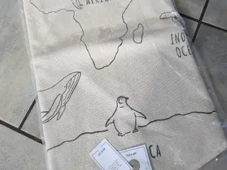 H&M rundt gulvtæppe, verdenskort