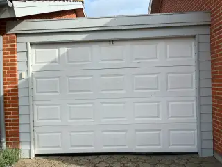 Elektrisk garageport