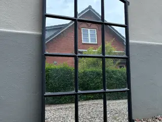 Spejl staldvindue med 12 ruder - velholdt
