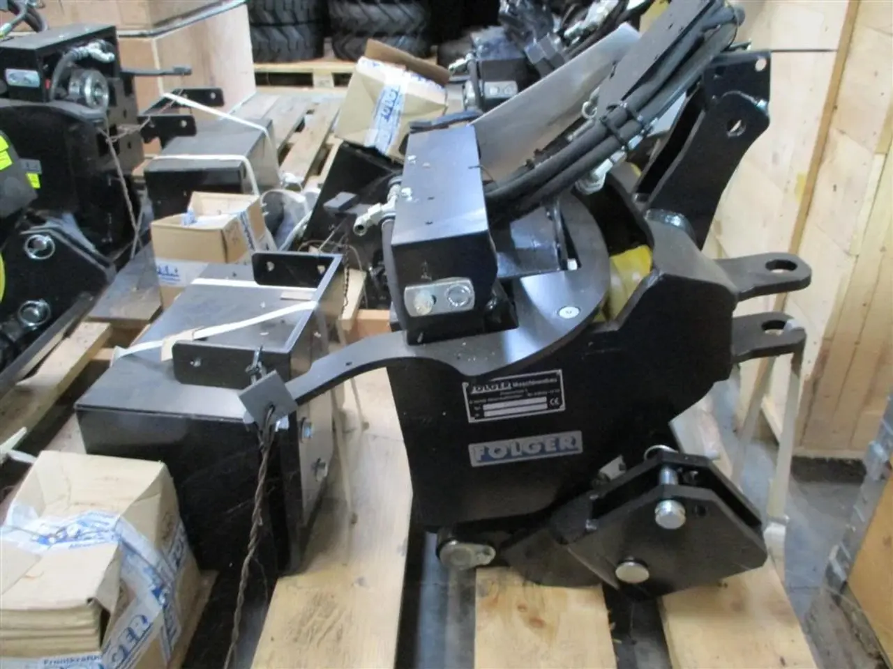 Billede 11 - - - - Folger 1800kg frontlift og Folger front PTO med 1000omd