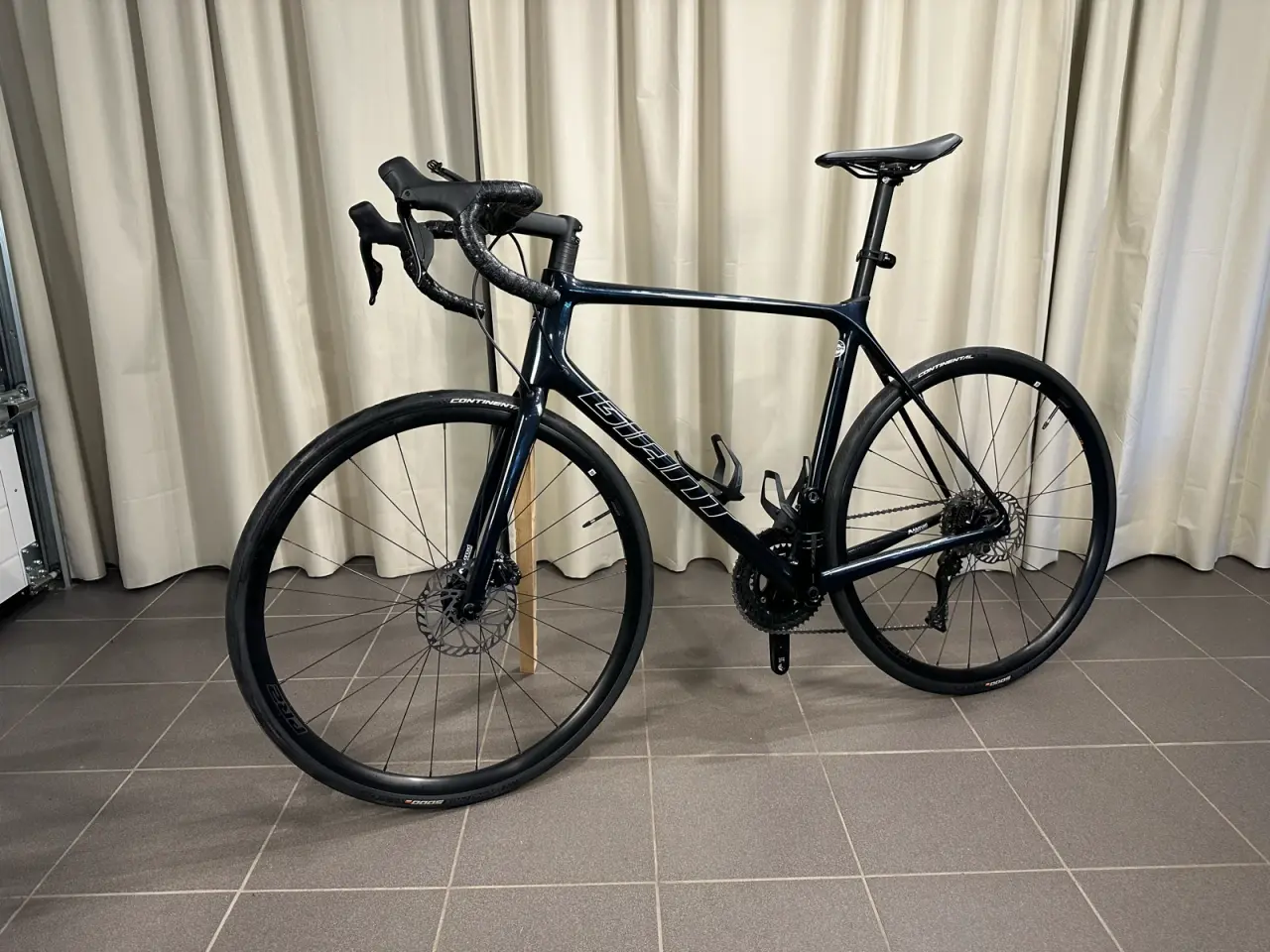 Billede 1 - Giant Advanced Pro 1 2024, DI2 DISC