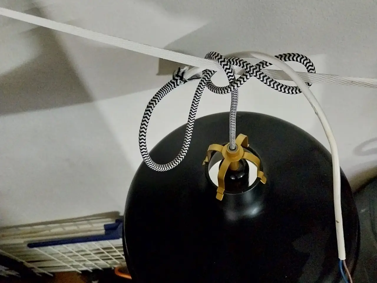 Billede 13 - Sort lampe 38 cm bred