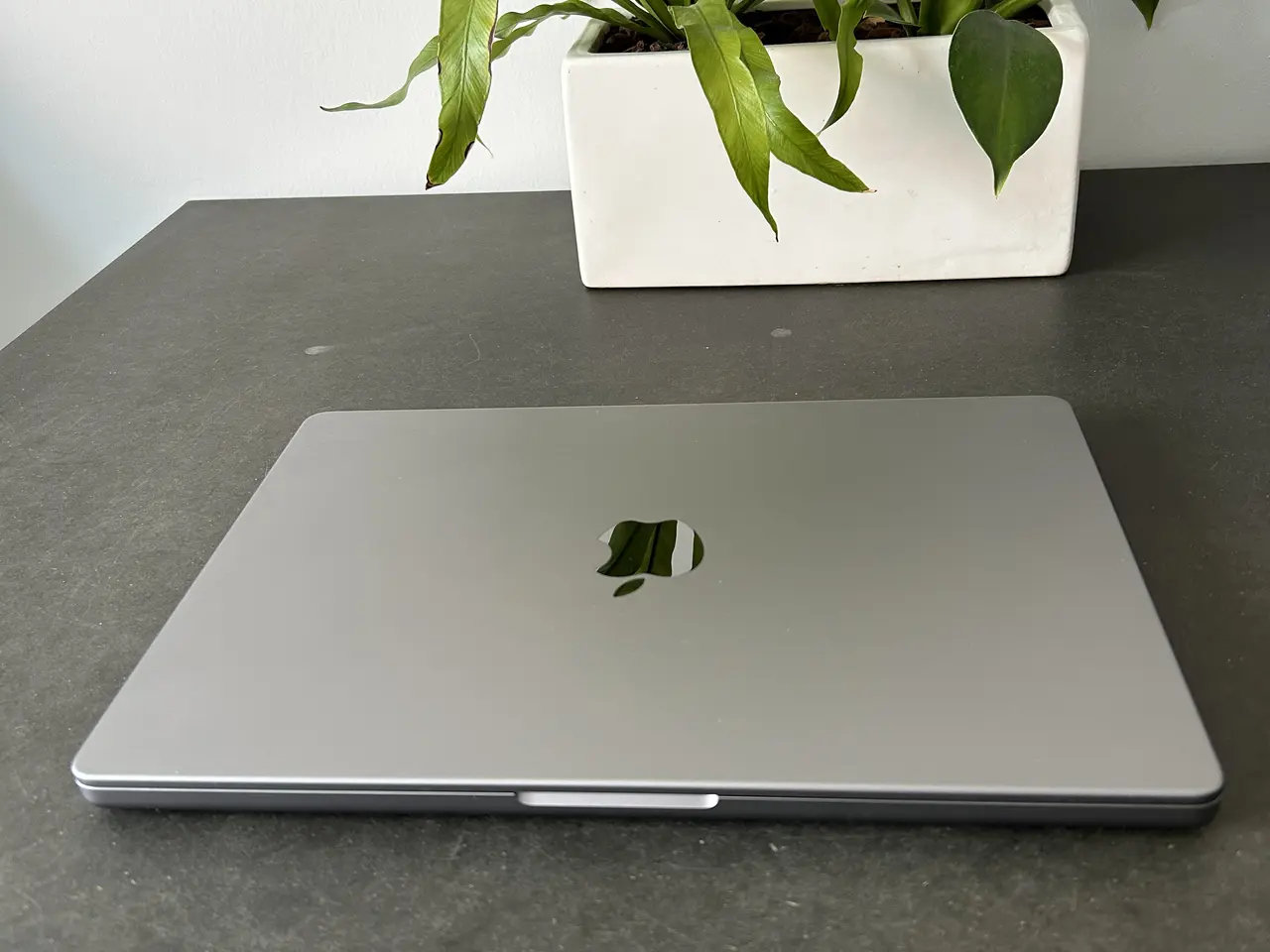 Billede 2 - MacBook Pro M3 14" 16GB RAM fra 2024