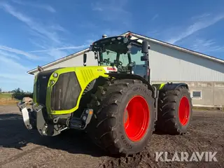 Traktor Claas Xerion 4500