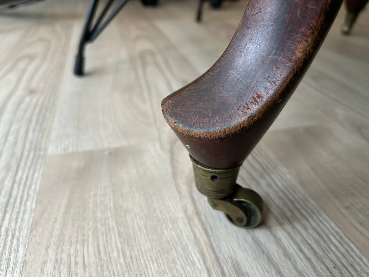 Billede 4 - Antik, rundt spisebord