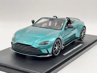 2022 Aston Martin V12 Vantage Roadster - 1:18
