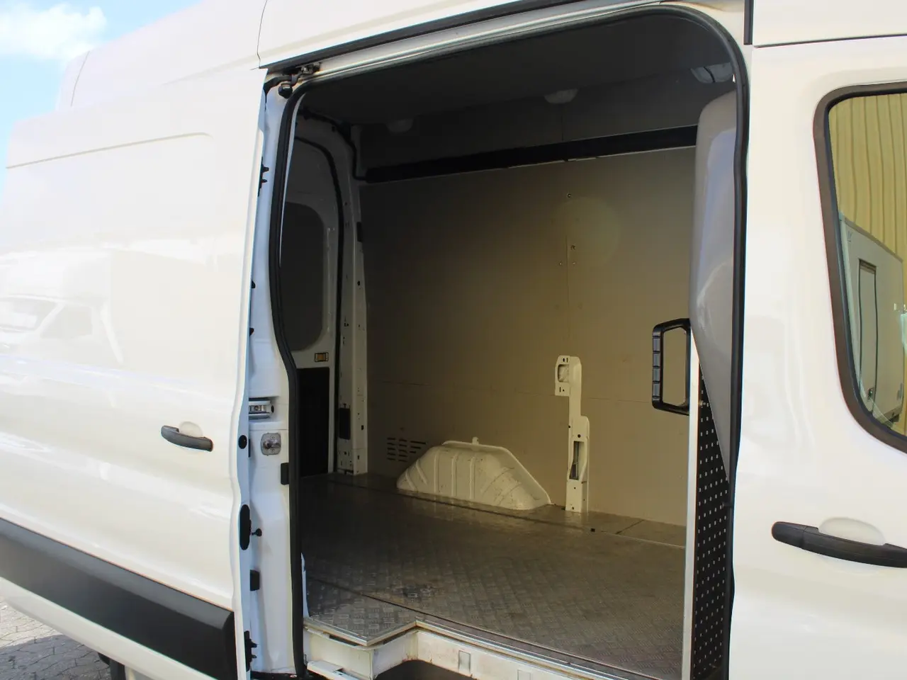 Billede 13 - Ford Transit 350 L2 Van 2,0 TDCi 170 Trend H3 AWD