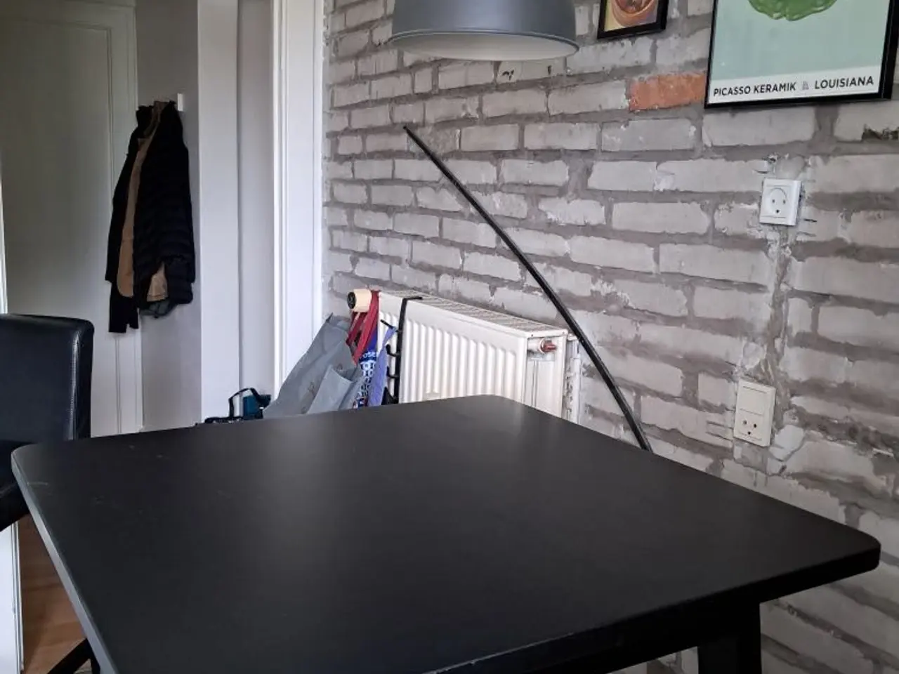Billede 5 - Spisebord + 2 stole