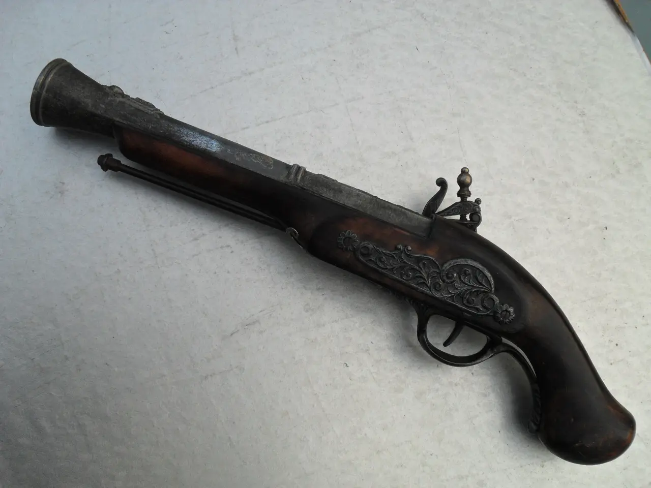 Billede 2 - gammel flintepistol