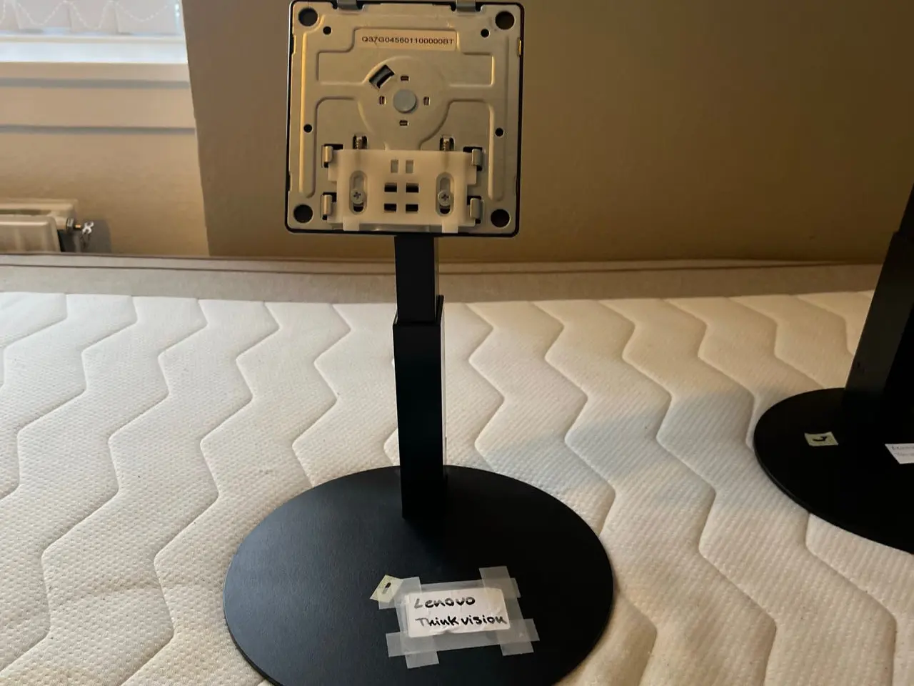 Billede 2 - Lenovo ThinkVision skærmstand, rund fod (ny)