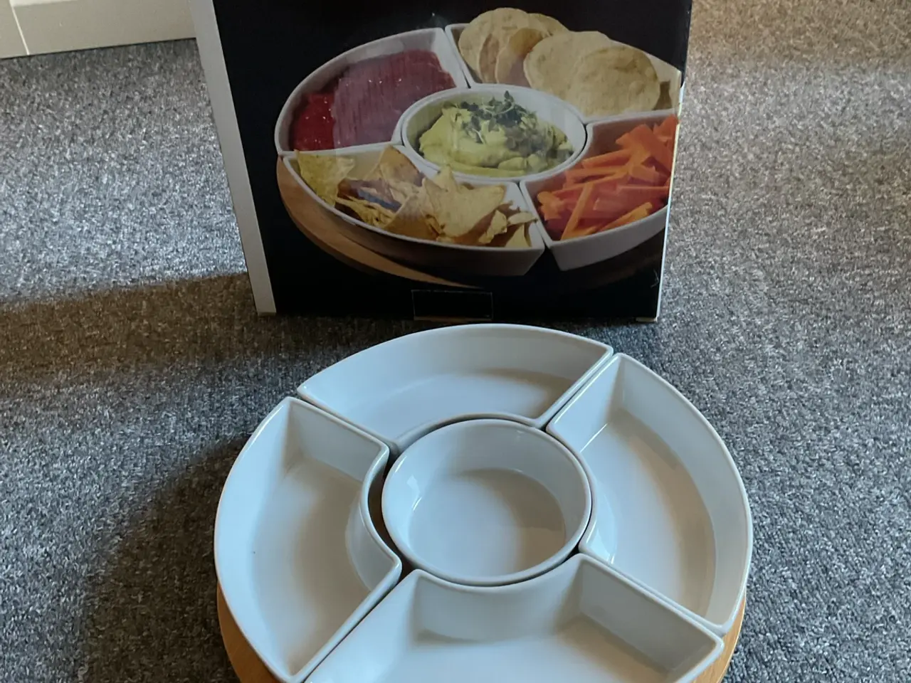 Billede 1 - Snacksæt: fra menu og Stel kompaniet