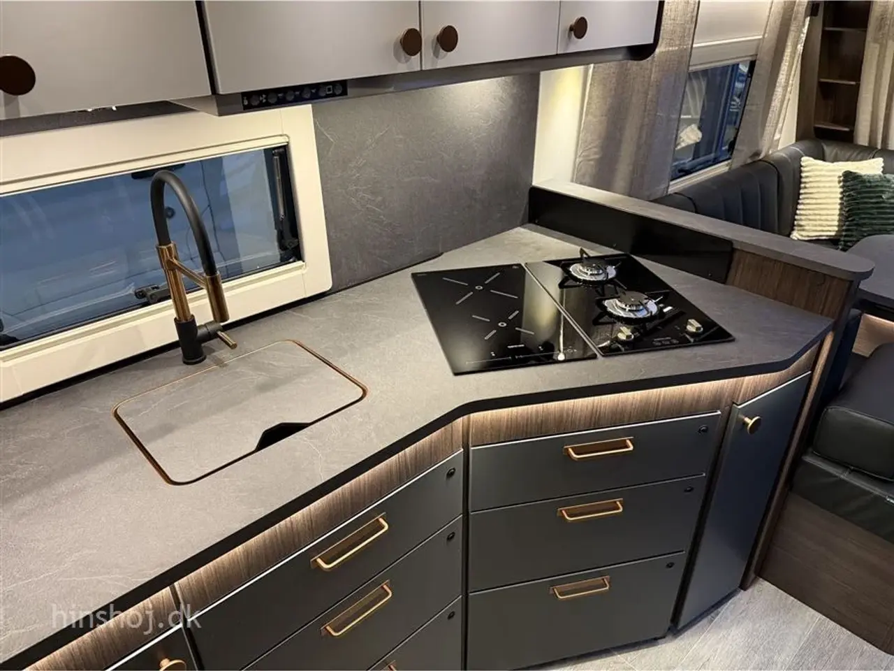 Billede 21 - 2025 - Polar Chimera 730 BSL Polar Chimera den lækreste Vintervogn se den hos Hinshøj Caravan