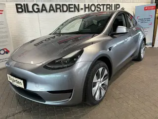 Tesla Model Y  RWD