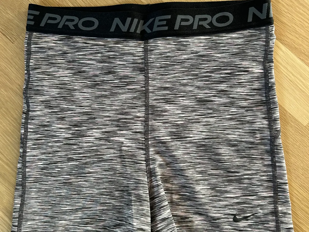 Billede 3 - Nike trænings bukser el. shorts