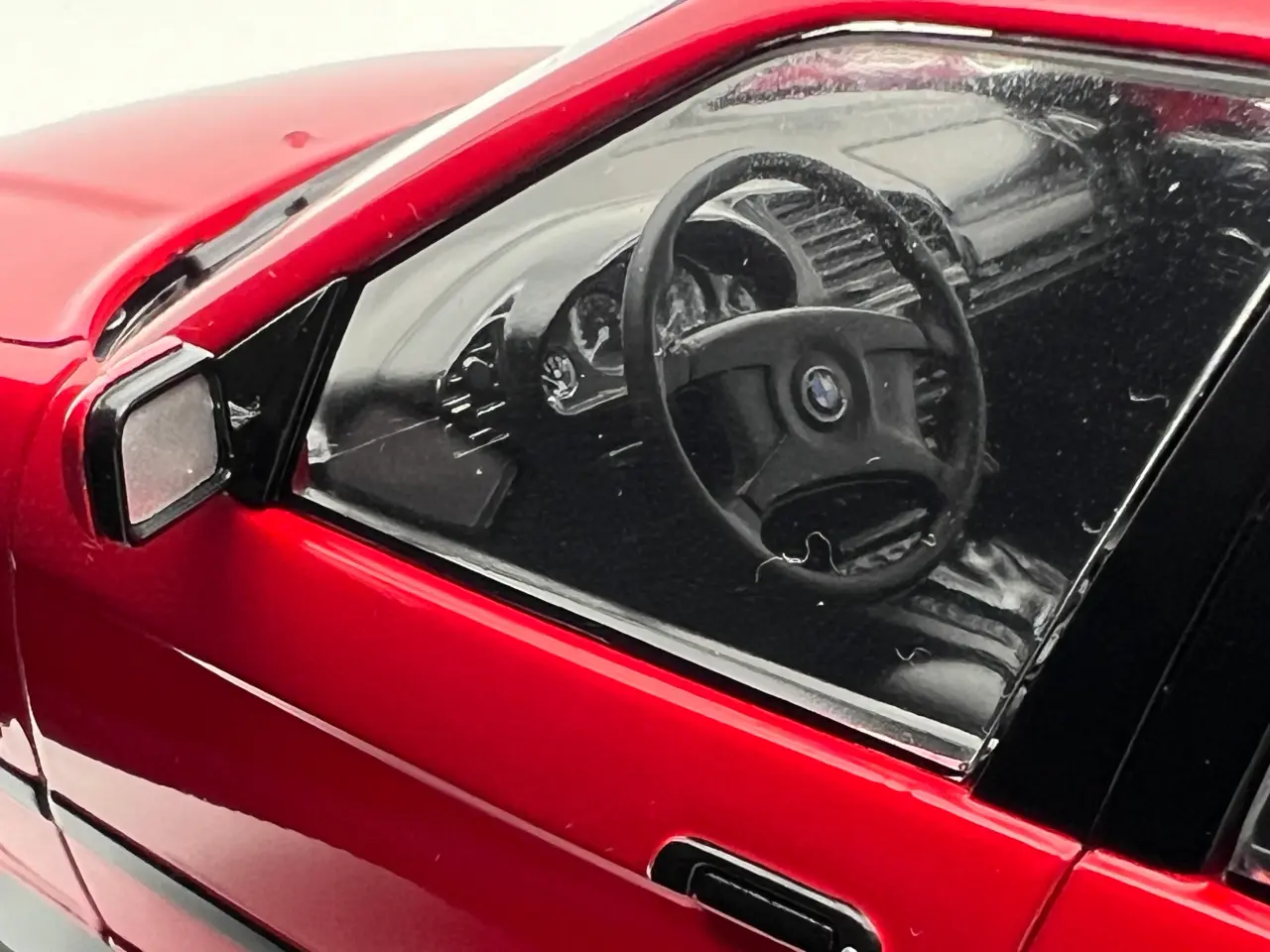 Billede 5 - 1995 BMW 320i Touring E36 1:18 Flot og detaljeret