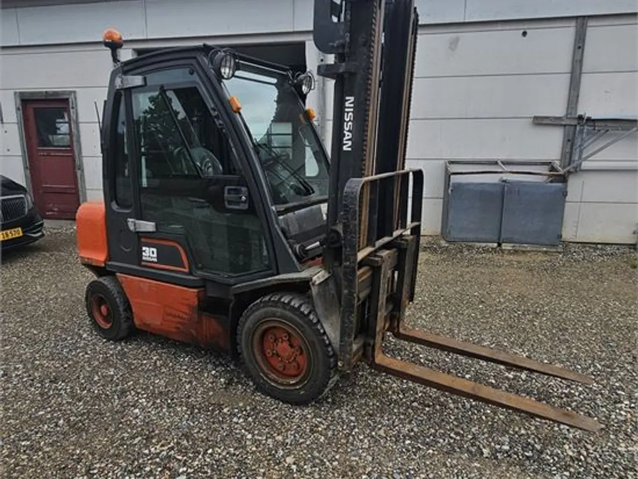 Billede 2 - Nissan FGD02A300 - Diesel - kapacitet/capacity 3 ton - løftehøjde/lifting height 3,7 meter