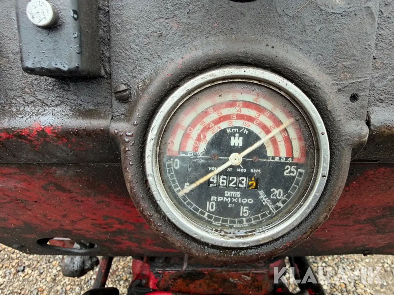 Billede 5 - Veterantraktor IH 275 Diesel - med frontlæsser