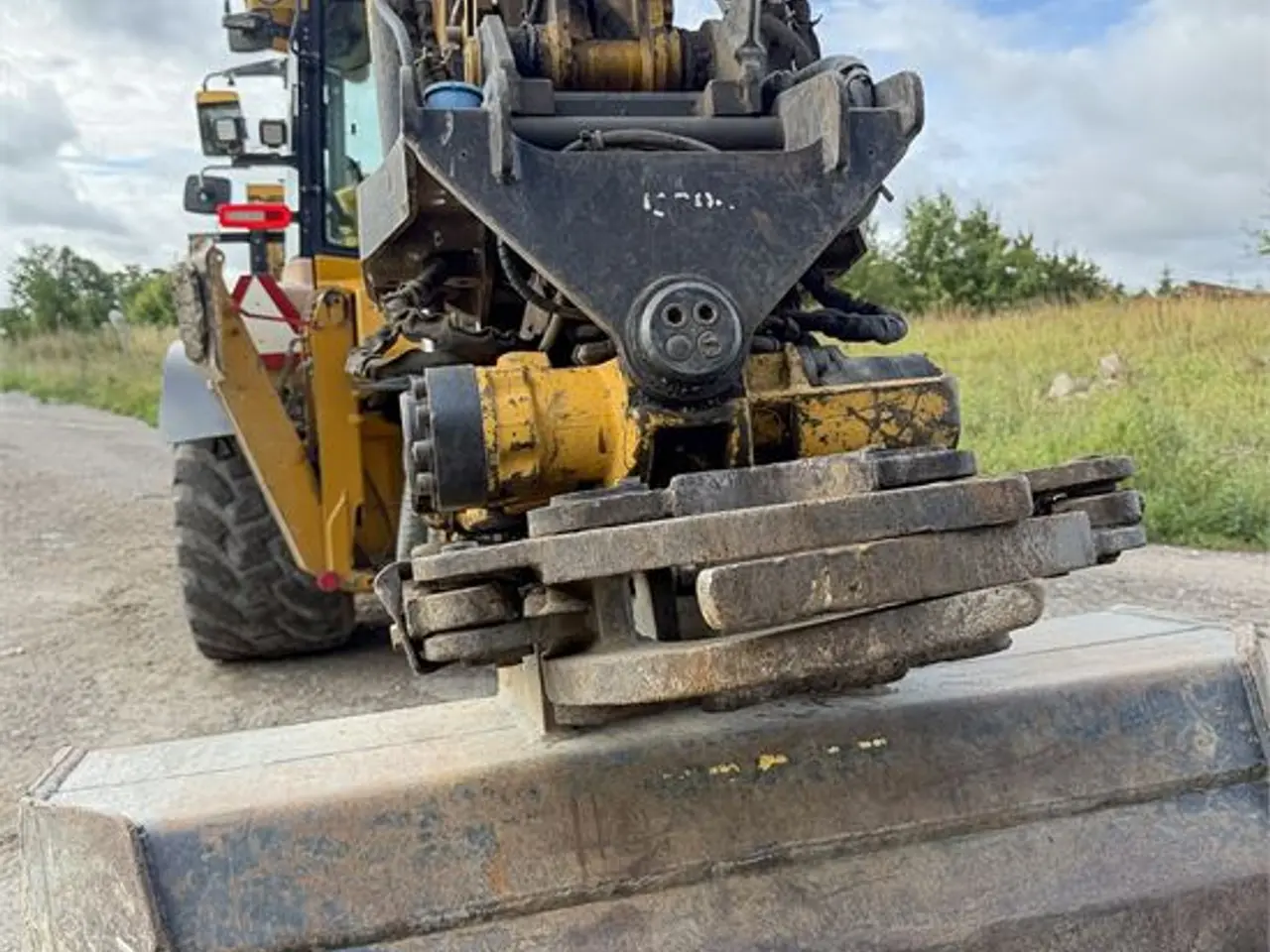 Billede 28 - Hydrema 926 E - Engcon MIG2 joystik (Dobbelt command 2), Engcon rotortilt, Moba 2D