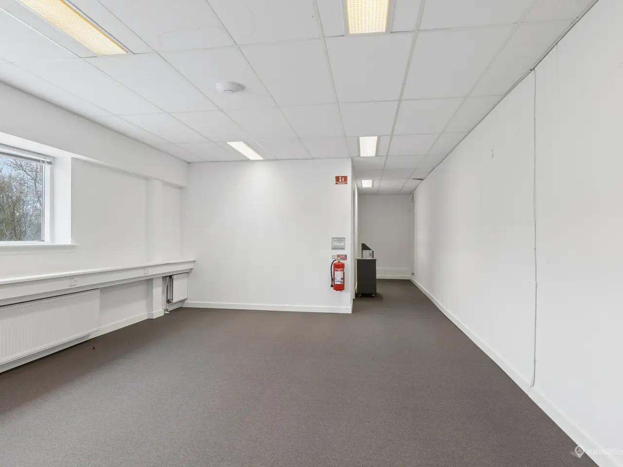 Billede 4 - Kontor med mulighed for leje af lager og befæstede arealer