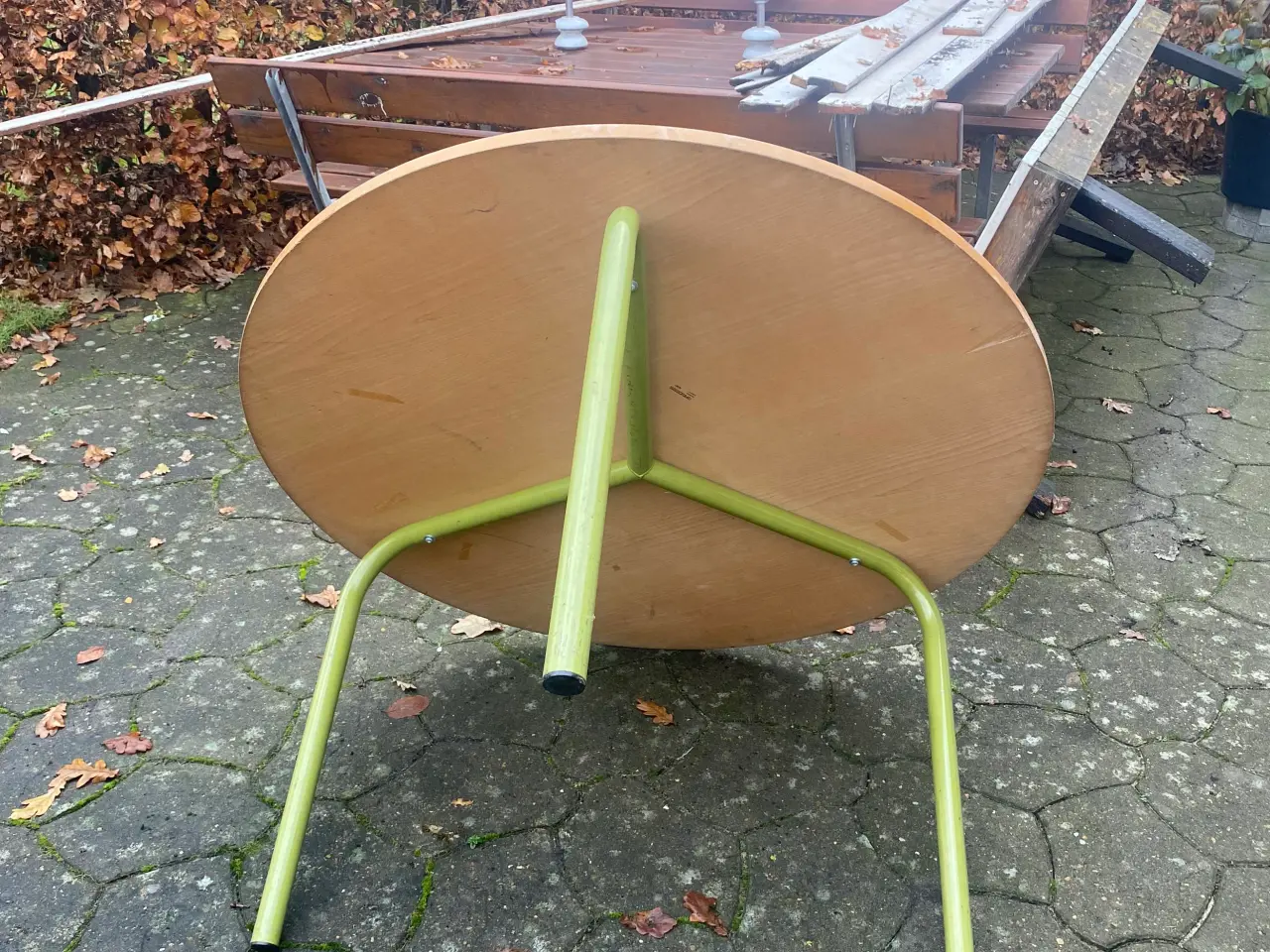 Billede 2 - Rundt køkken bord