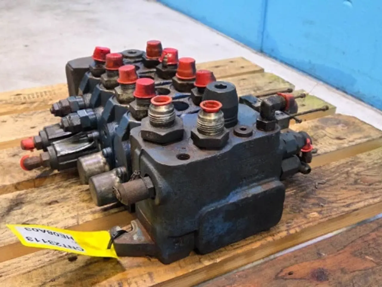 Billede 10 - Bobcat T2556 Hydraulikventil 88298.5