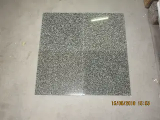 GRANIT FLISER SOM NERO AFRIKA, 37M2, KR 475/M2 