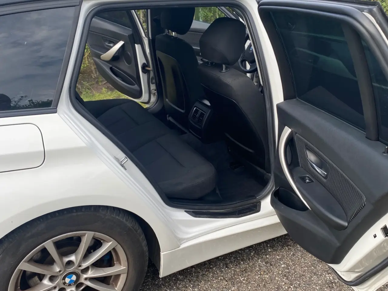 Billede 2 - NYSYNET BMW 320d Stationcar 5dørs