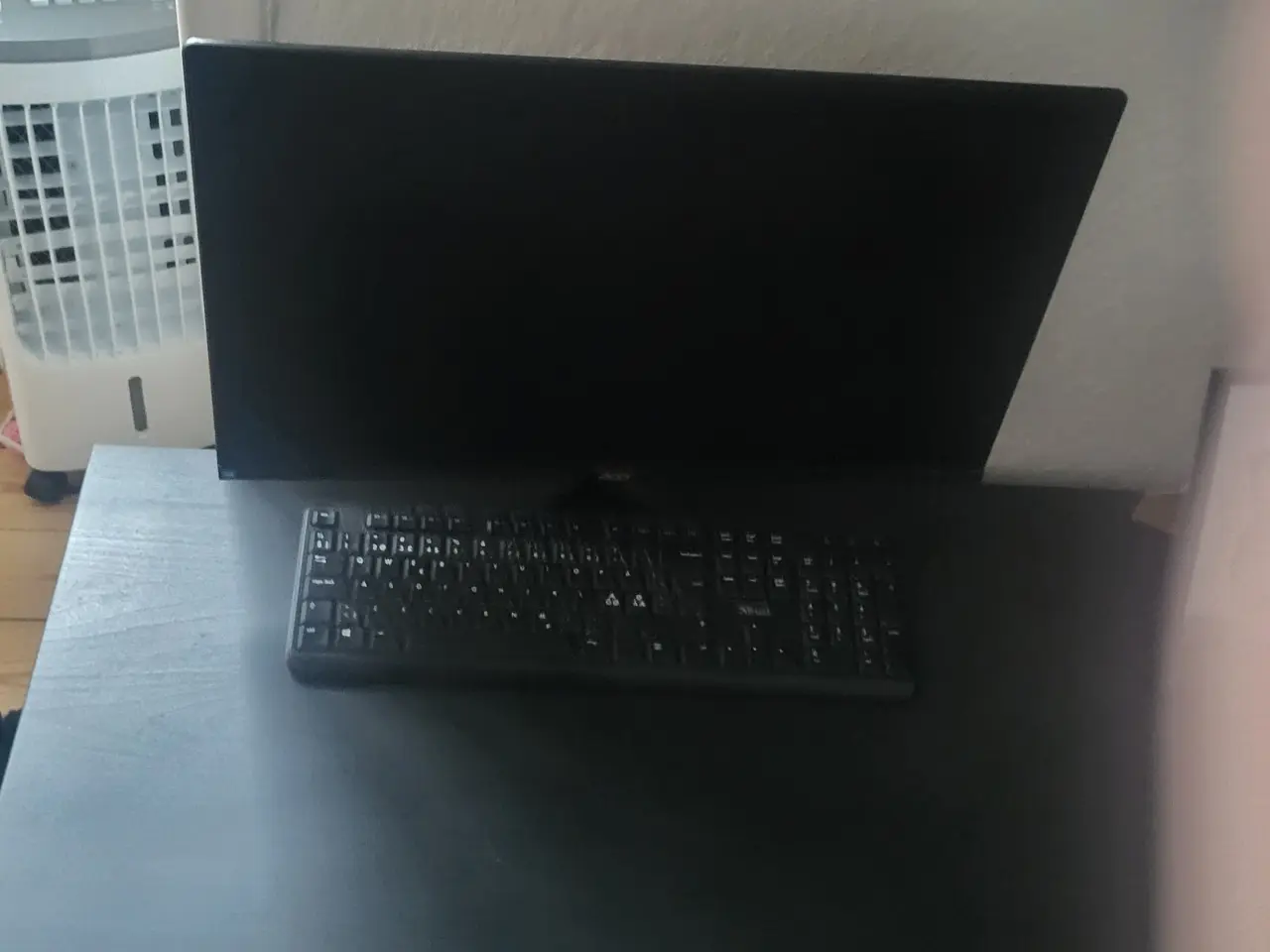 Billede 1 - Acer C24-1600 AiO 23,8"
