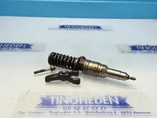 Iveco F3AE0684D Injektor 504154922