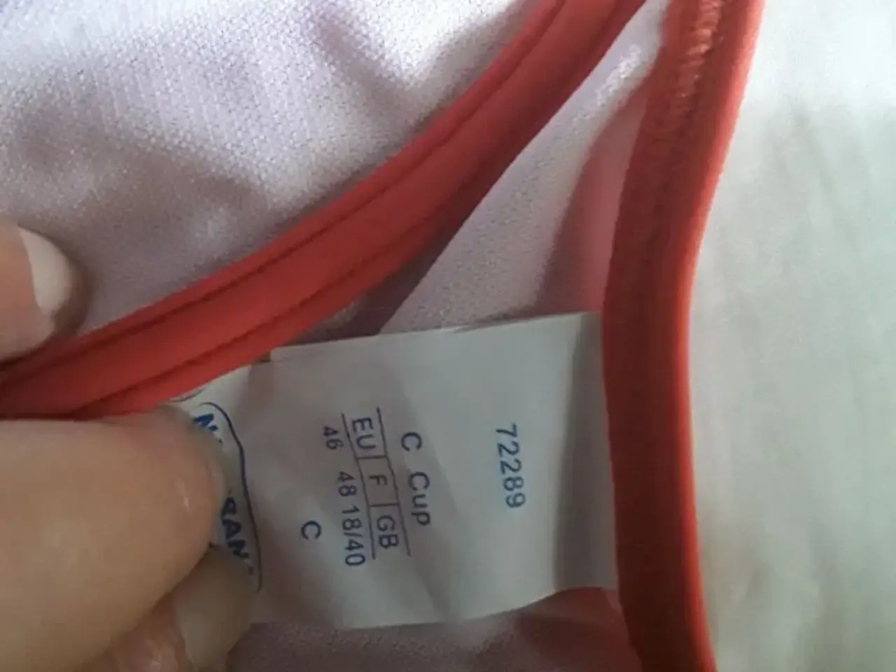 Billede 4 - Ny bikini fra Naturana 46 C Helt ny rød.