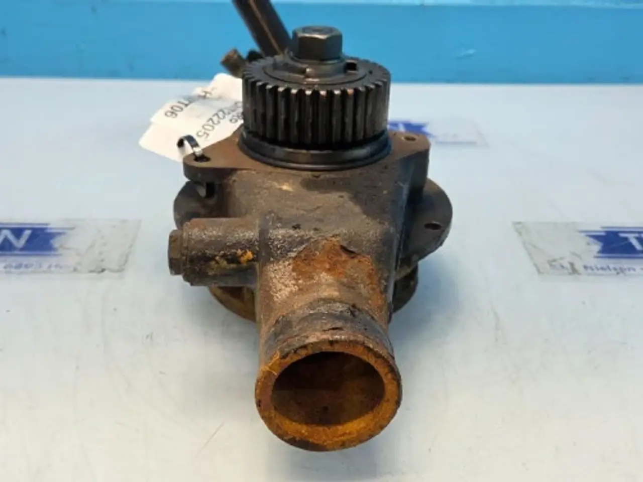 Billede 5 - SisuDiesel 84CTA-4V Vandpumpe 837070075