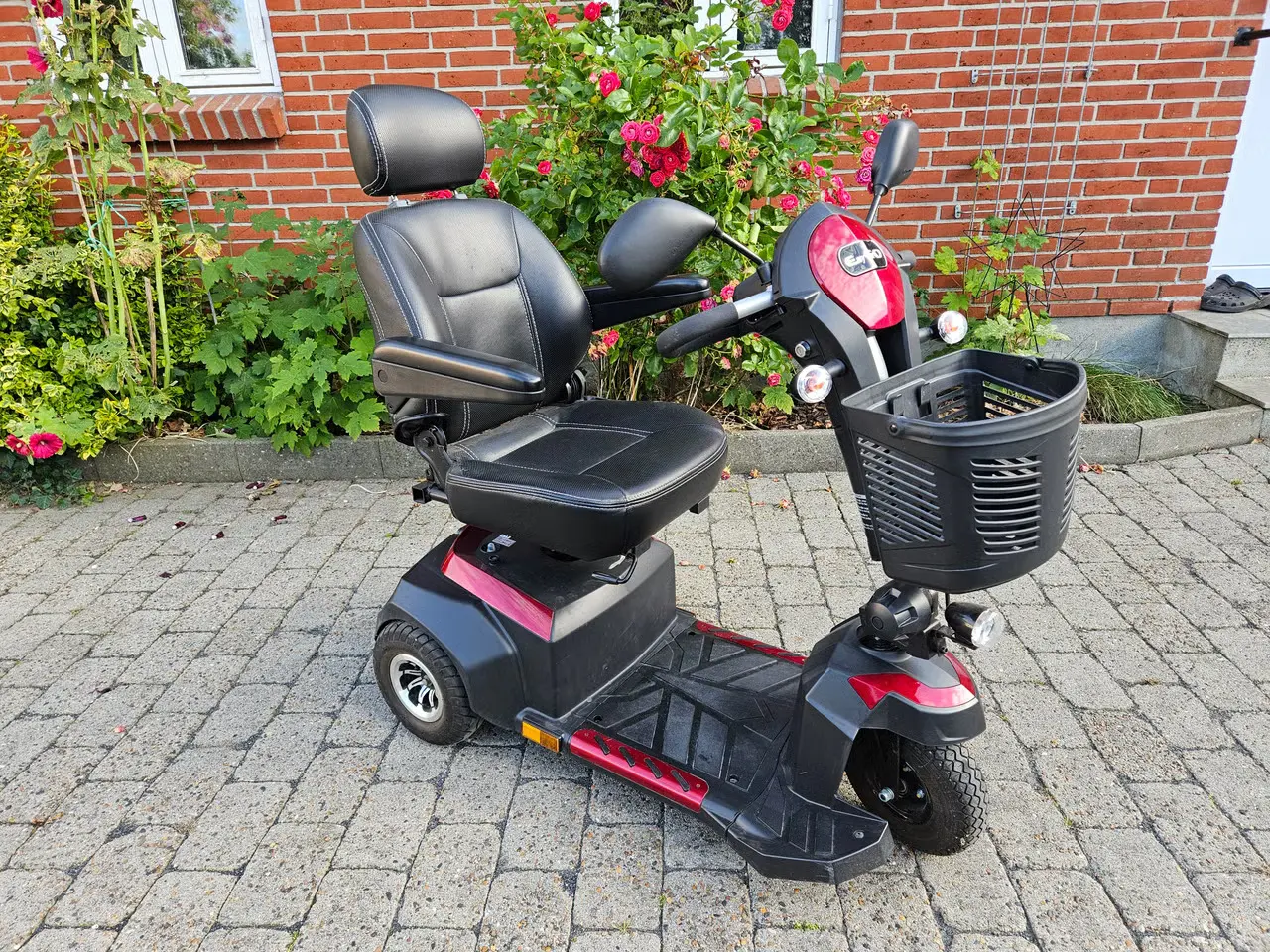 Billede 1 - Handicapscooter Easy Goo M3C Rød