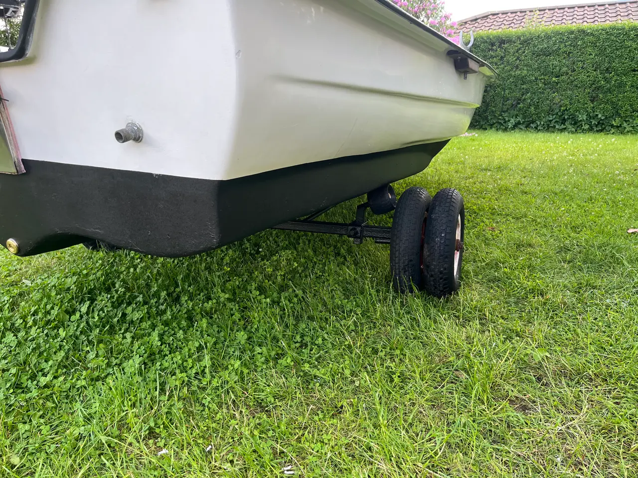 Billede 3 - Jolle med motor