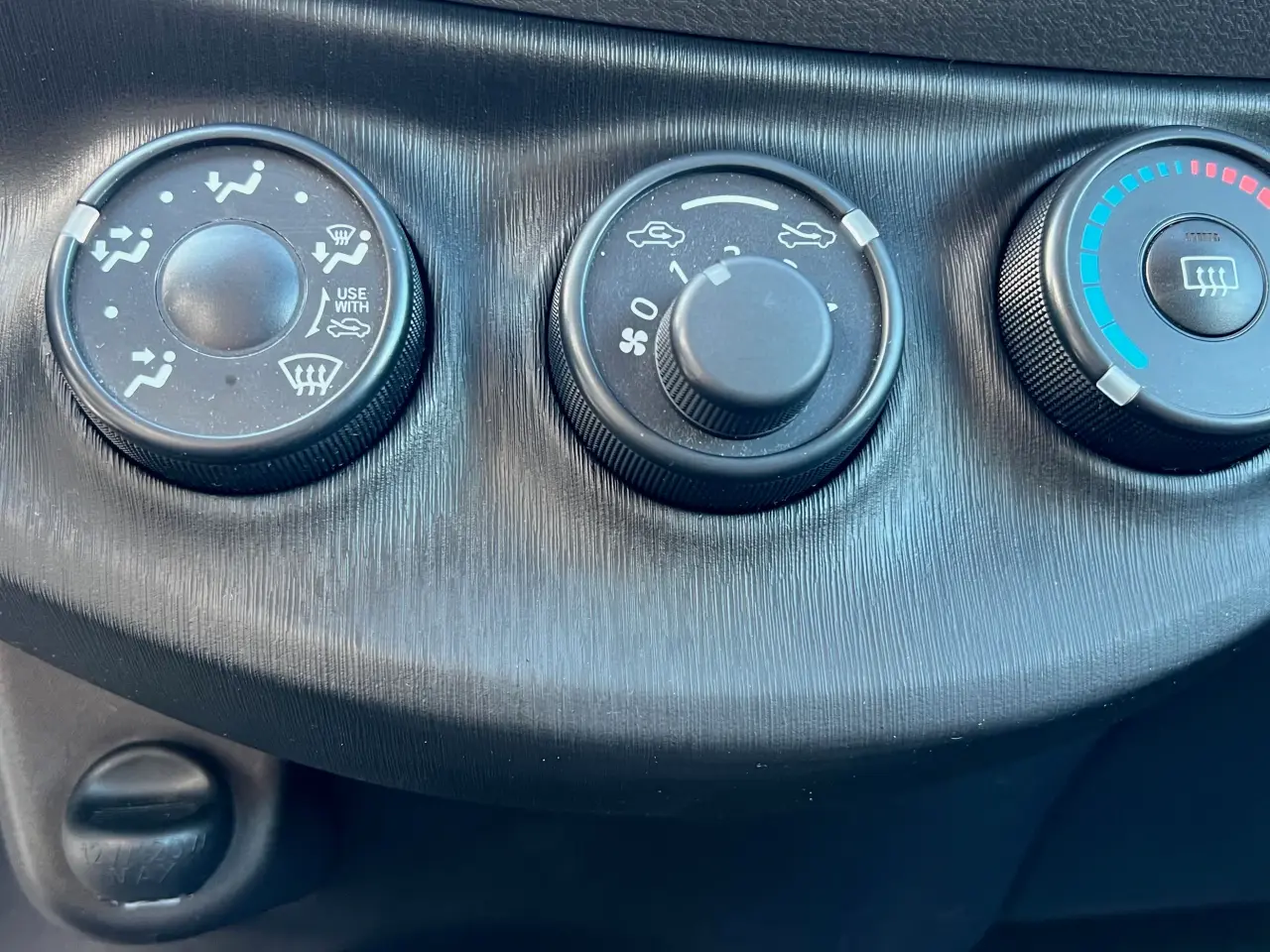 Billede 18 - Velholdt Toyota Yaris med lavt kilometer tal