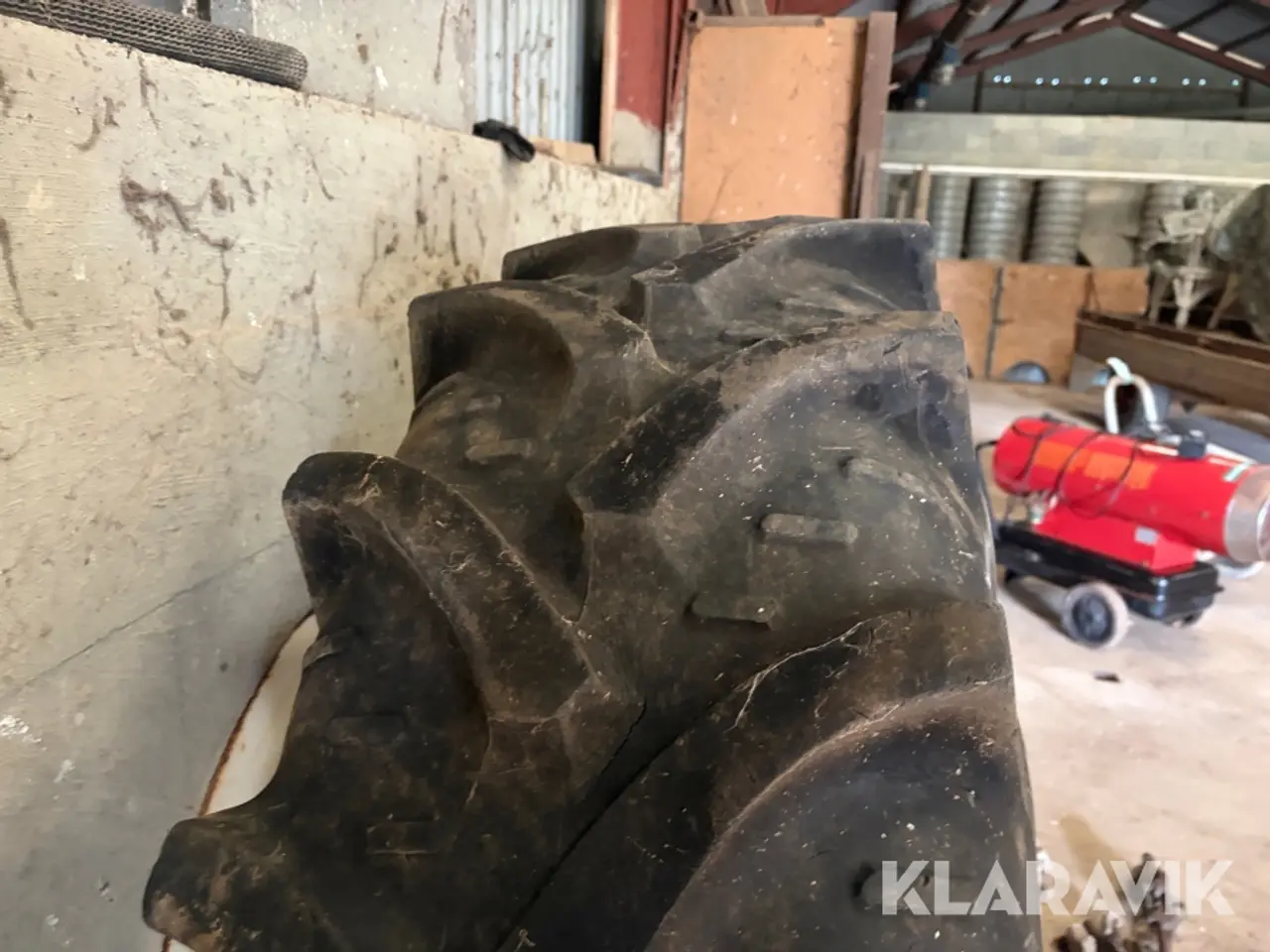 Billede 9 - Tvillingehjul Michelin/kleber 16.9R34 2 styk med spænder