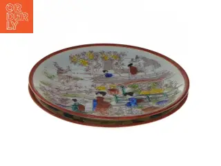 Dekorativ tallerken med asiatisk design (str. Ø 13 cm)