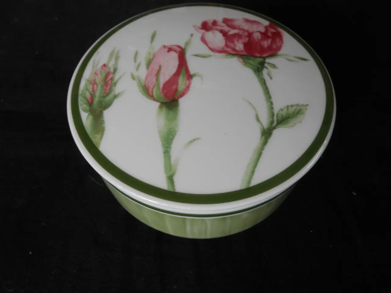 Billede 1 - Bonbonniere smykkeboks i porcelæn 