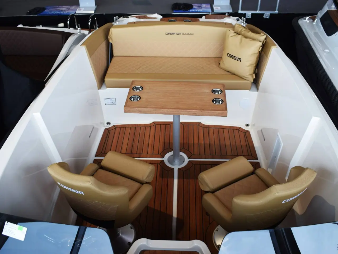 Billede 9 - Corsiva 607 Runabout - 25 HK Yamaha/Udstyr