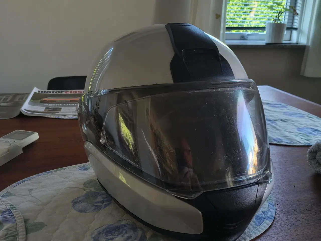 Billede 2 - BMW klap hjelm