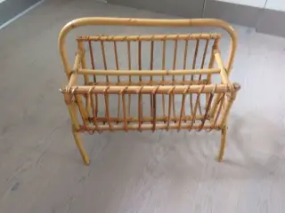 Bambus avisholder