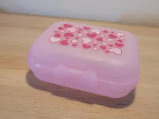 Tupperware lille Babuska med hjerter