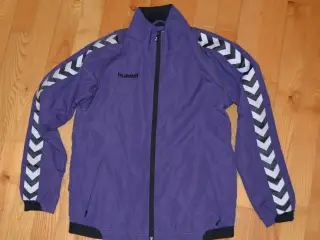 BLUSE: HUMMEL, str. 152 (12)
