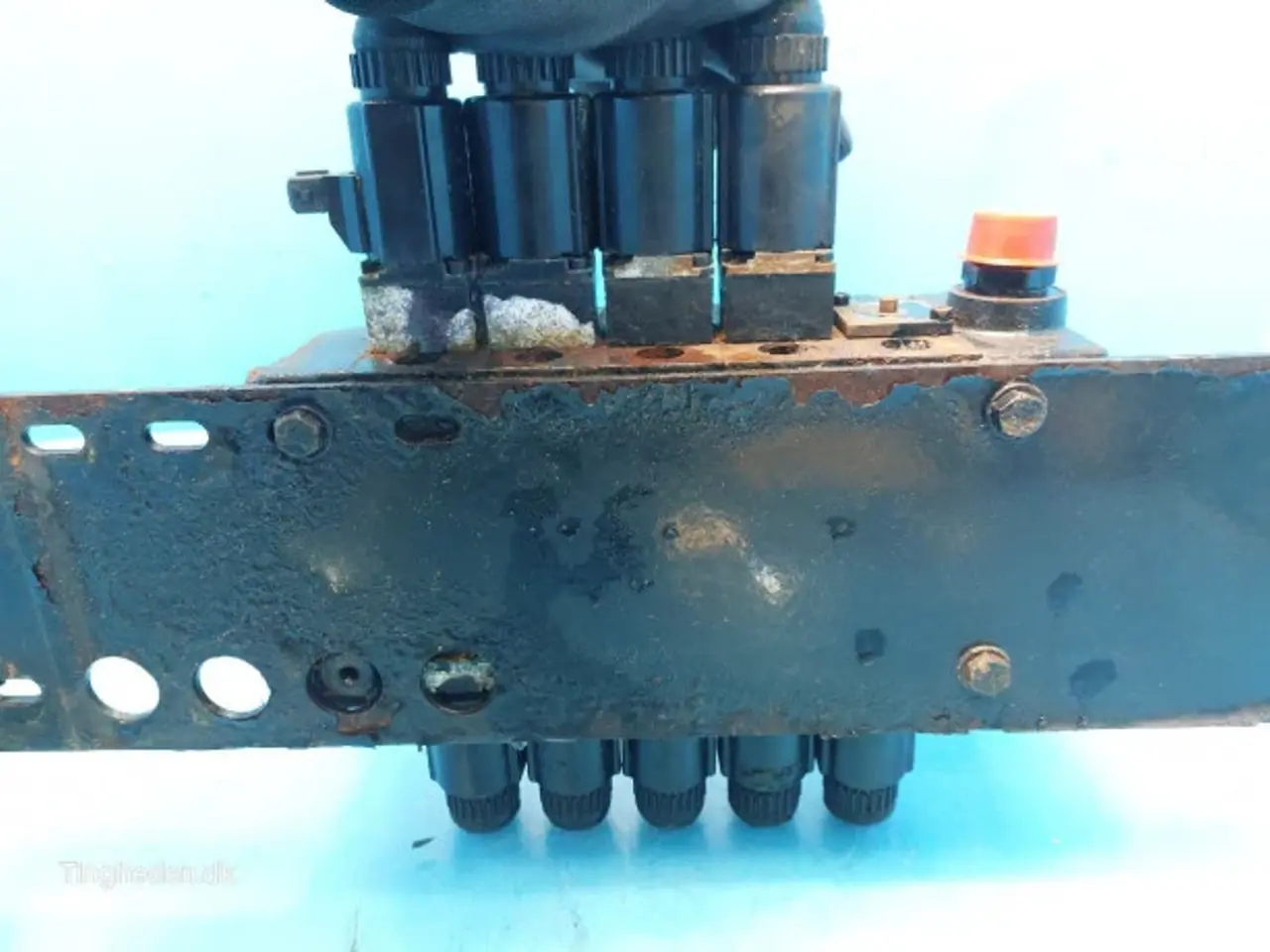 Billede 10 - New Holland FX60 Hydraulikventil 84043951