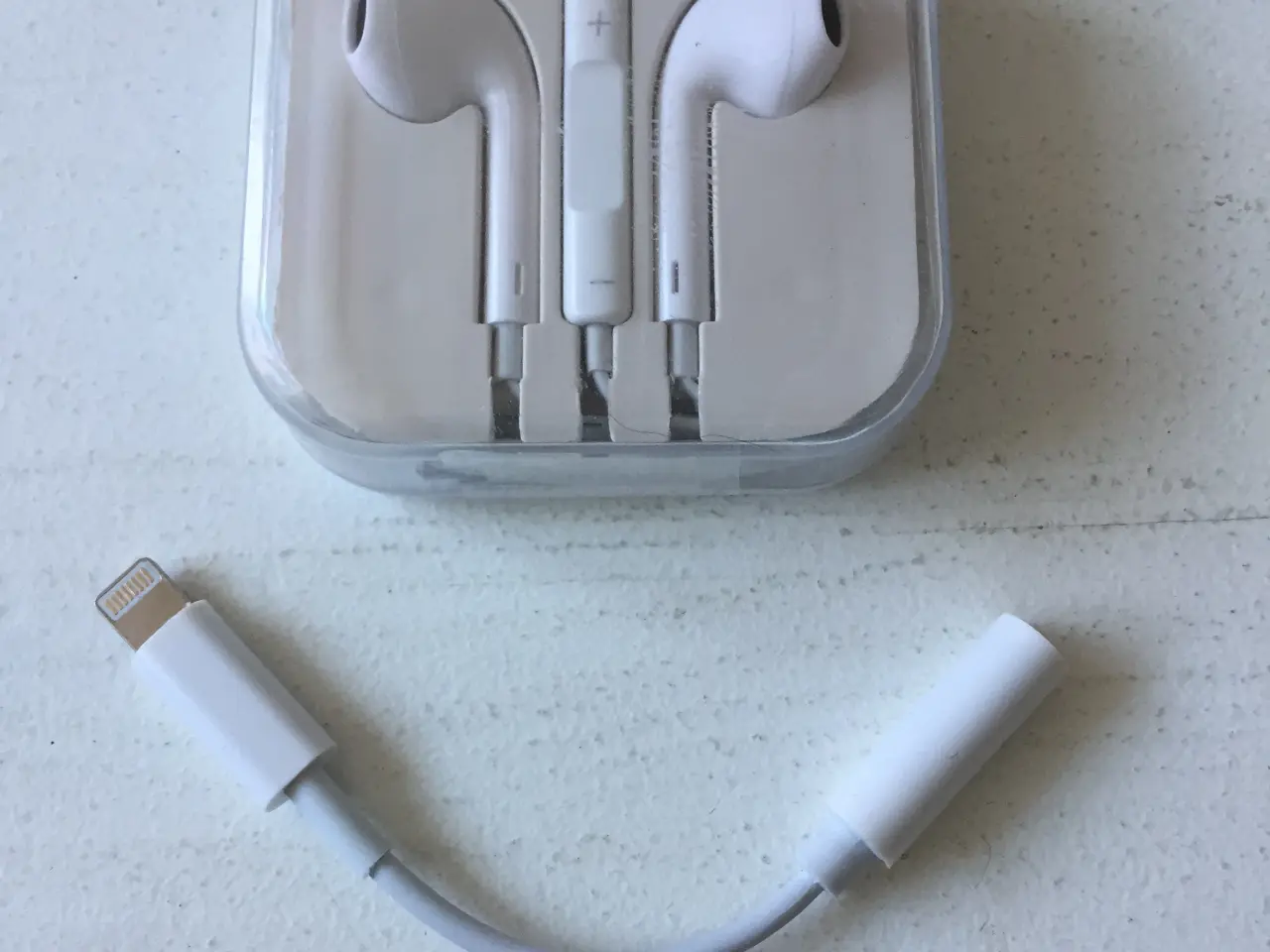 Billede 1 - Øretlf. set til Iphone.