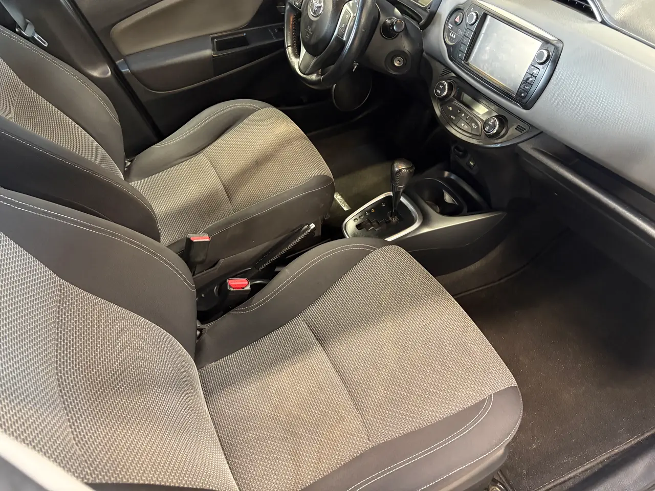 Billede 12 - Toyota Yaris 1,5 benzin HYBRID H2 Aut.