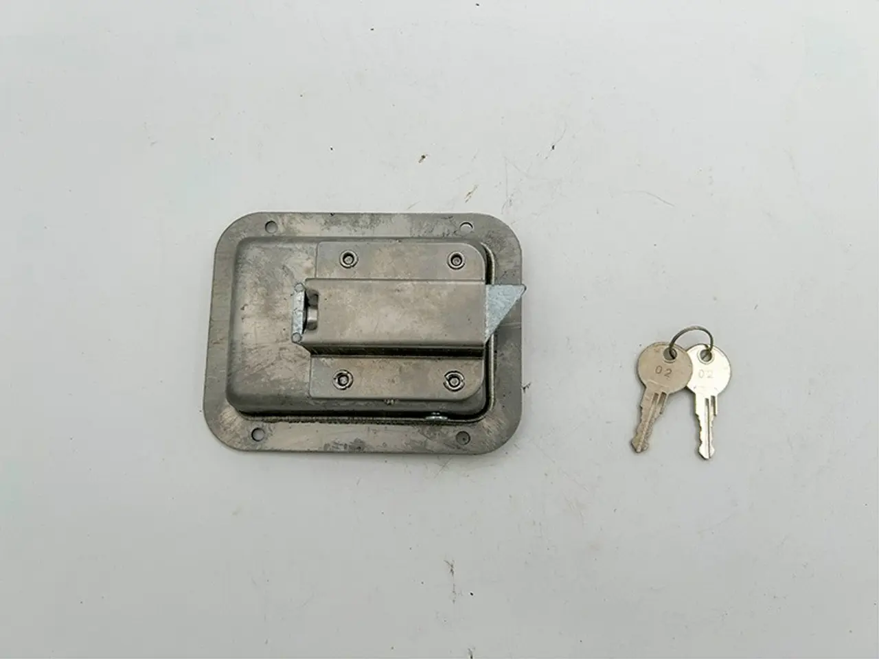 Billede 2 - Lås til alu. kasse
