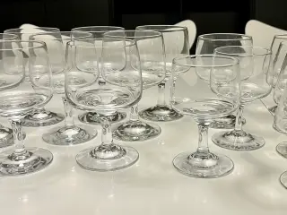 MANDALAY rødvin + cognac 12+8 stk. - Holmegaard