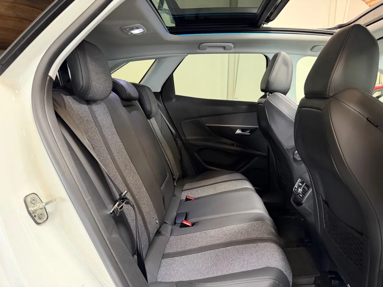 Billede 17 - Peugeot 3008 1,2 e-THP 130 Allure EAT6